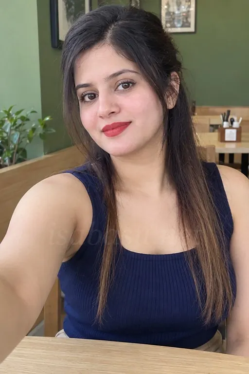 Falak, 26, call girl in Bandra, Mumbai
