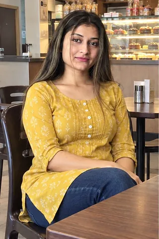 Riya, 28, call girl in Andheri, Mumbai