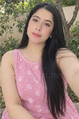 Rishika, 24, call girl in Borivali, Mumbai